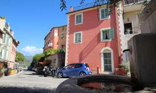 Maison 7 Pièces 137 m² à vendre à Falicon (06950)