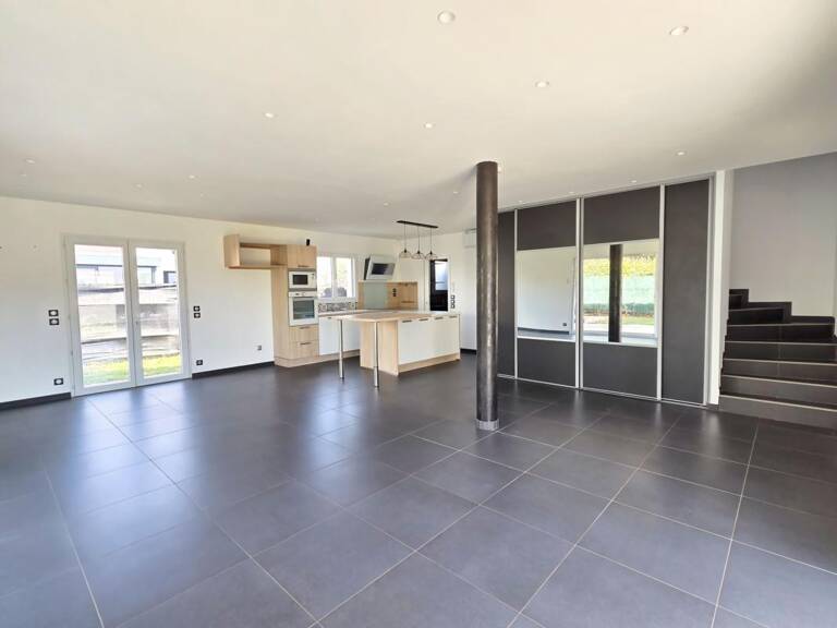 *** EXCLUSIVITE *** MAISON MODERNE AVEC JARDIN *** PONT DU CHATEAU 63430 *** — photo 1