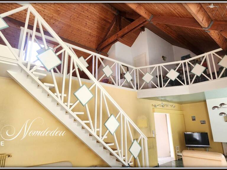 A vendre Maison contemporaine de 6 pièces baignée de lumière (64) — photo 1