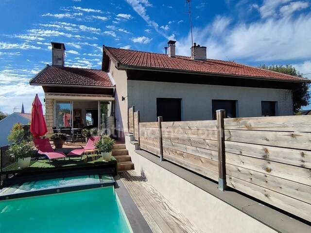 Revigny-sur-Ornain maison individuelle à vendre sans travaux sur un terrain de 2 600 m² - Piscine — photo du bien