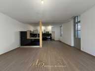 Appartement T4 entièrement rénové – 3 chambres – double accès – Le Lude centre — photo 3