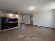 Appartement T4 entièrement rénové – 3 chambres – double accès – Le Lude centre — photo 4