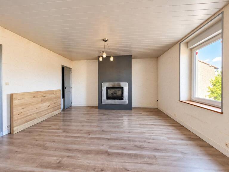 Maison 203 m² – 5 chambres – Terrain 2 610 m² – Garage et dépendances — photo 1