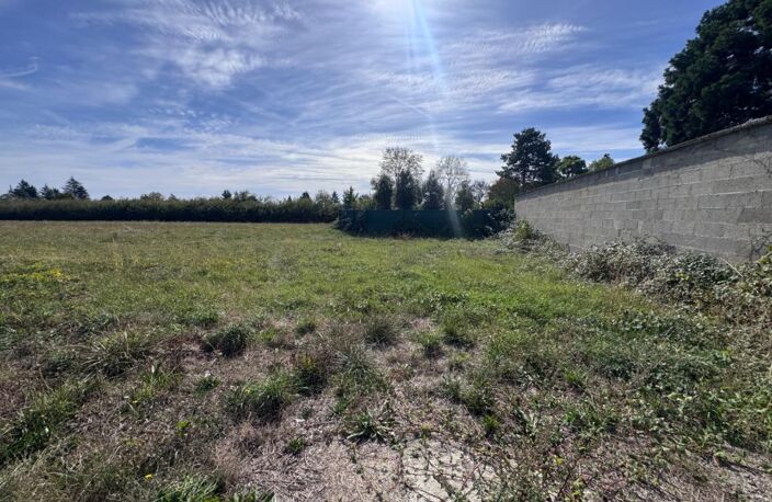 Terrain à vendre de 3 795,00 m² LUYNES (37) — photo 2