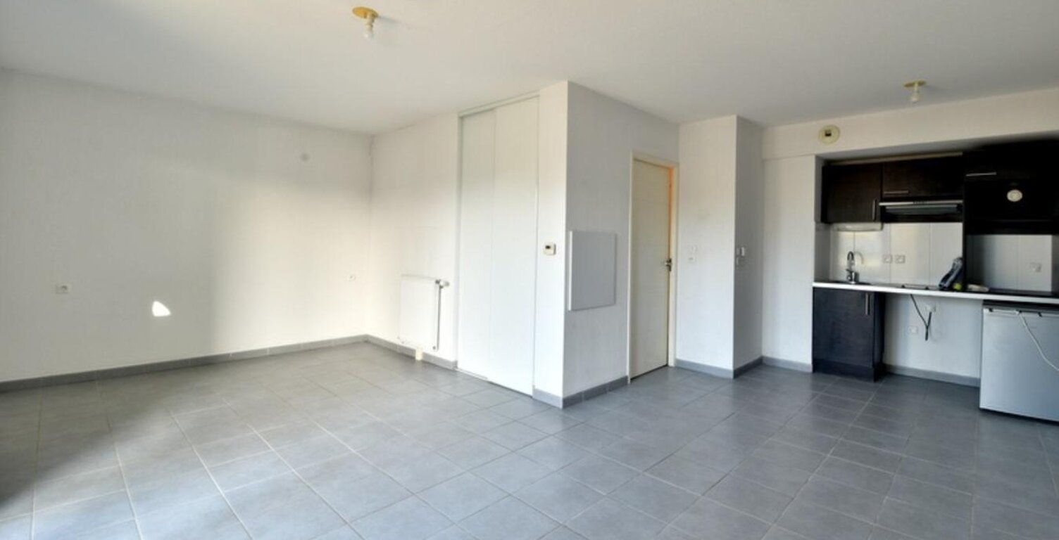 EXCLUSIVITÉ - GRAND STUDIO - TERRASSE ET CELLIER — photo 1