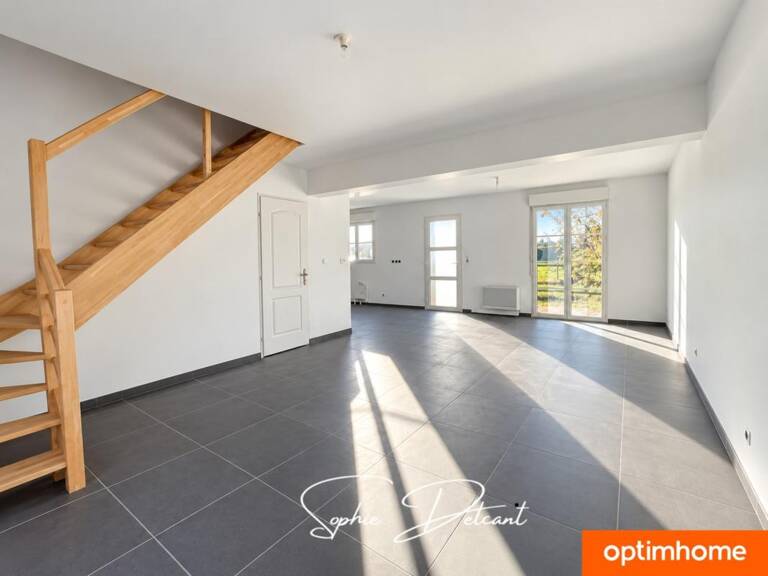 Maison familiale à vendre 4 chambres à PERNAY (37) DPE A Terrain 500 m² — photo 1