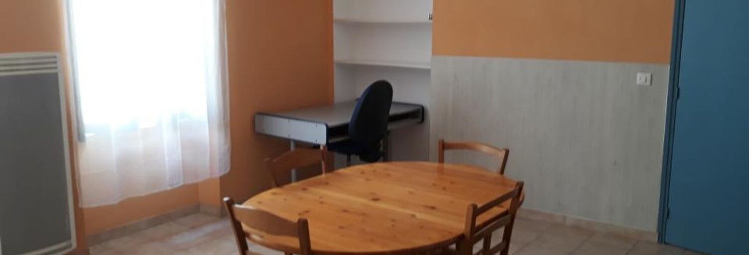 Appartement 1 Pièce 38 m² à louer à Nîmes (30000)