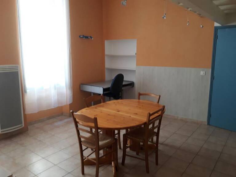 Studio de 38m2 à louer sur Nîmes — photo 1