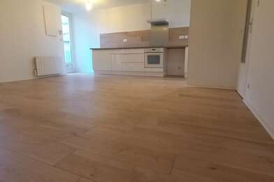 Appartement 3 pièces 695 €