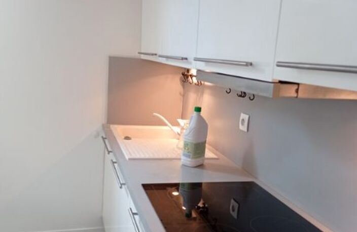 T1 — photo 2