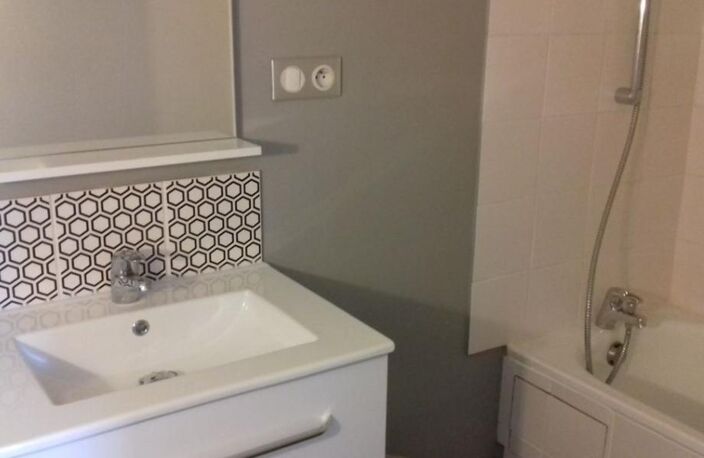 T2 — photo 3
