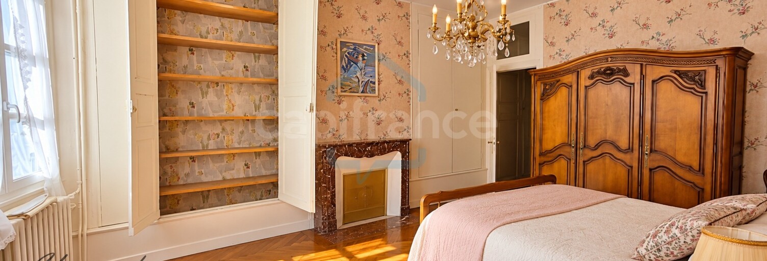 Maison 9 Pièces 293 m² à vendre à Saint-Jean-de-Losne (21170)