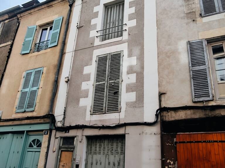 IMMEUBLE DE RAPPORT – 4 LOGEMENTS – NEVERS CENTRE – FORT POTENTIEL APRÈS RÉNOVATIONe 5 pièces NEVERS (58) — photo 1