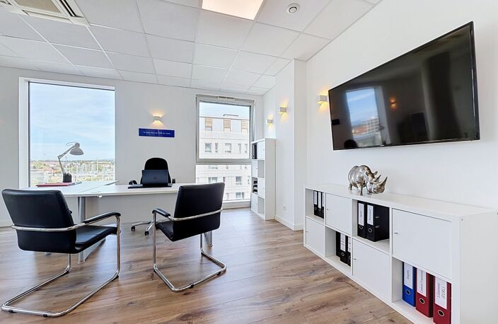 ANNEMASSE – BUREAUX 70 m² – 4 BUREAUX – 2 PARKINGS – GARE & TRAM À PIED — photo 4