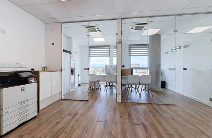 ANNEMASSE – BUREAUX 70 m² – 4 BUREAUX – 2 PARKINGS – GARE & TRAM À PIED — photo 5