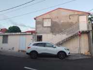   À VENDRE – Maison 2 niveaux à Baillif Guadeloupe, proche du centre et de toutes commodités — photo 2