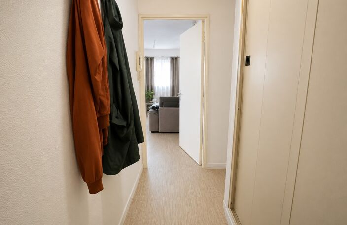 T2 35,32 m² – 8ᵉ étage – Parking – Vendu loué – Les Jardins du Prieuré — photo 3