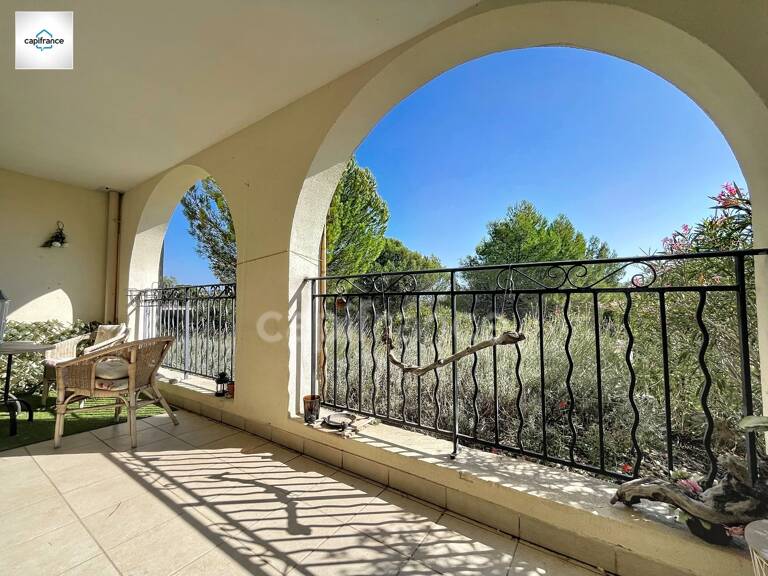 Domaine et golf de Pont royal appartement de 64 m² .  Terrasse avec vue dégagée,  Piscine résidentielle, Garage box fermé, cave — photo 1