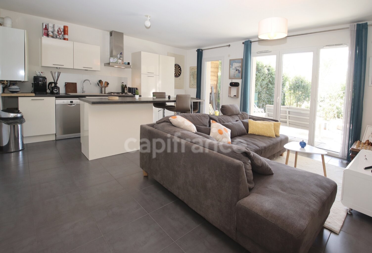 Appartement en rez-dejardin à vendre 3 pièces de 67 m² SCIEZ (74) — photo 1