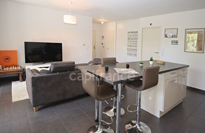Appartement en rez-dejardin à vendre 3 pièces de 67 m² SCIEZ (74) — photo 2