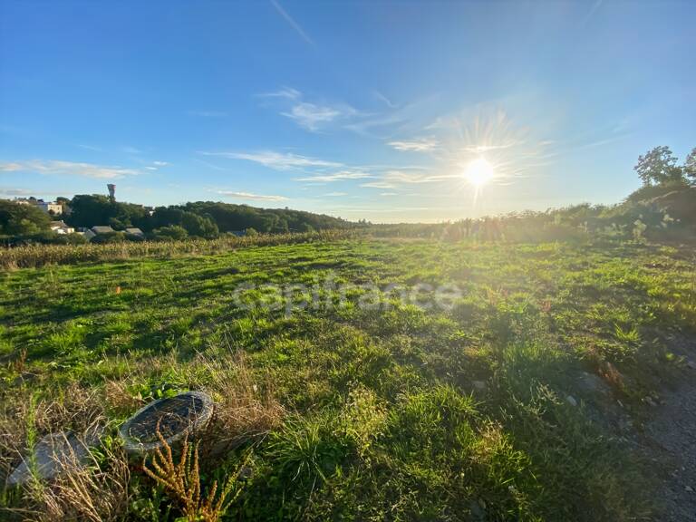 À VENDRE - LOPERHET (29470) - TERRAIN CONSTRUCTIBLE - 558 M² - LIBRE CONSTRUCTEUR — photo 1