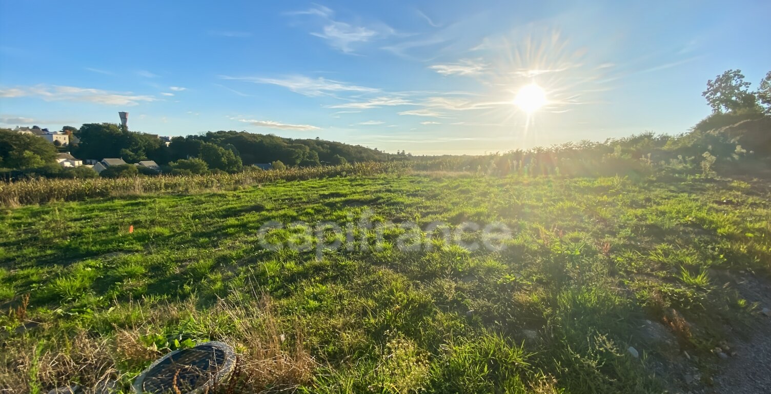 À VENDRE - LOPERHET (29470) - TERRAIN CONSTRUCTIBLE - 558 M² - LIBRE CONSTRUCTEUR — photo 1