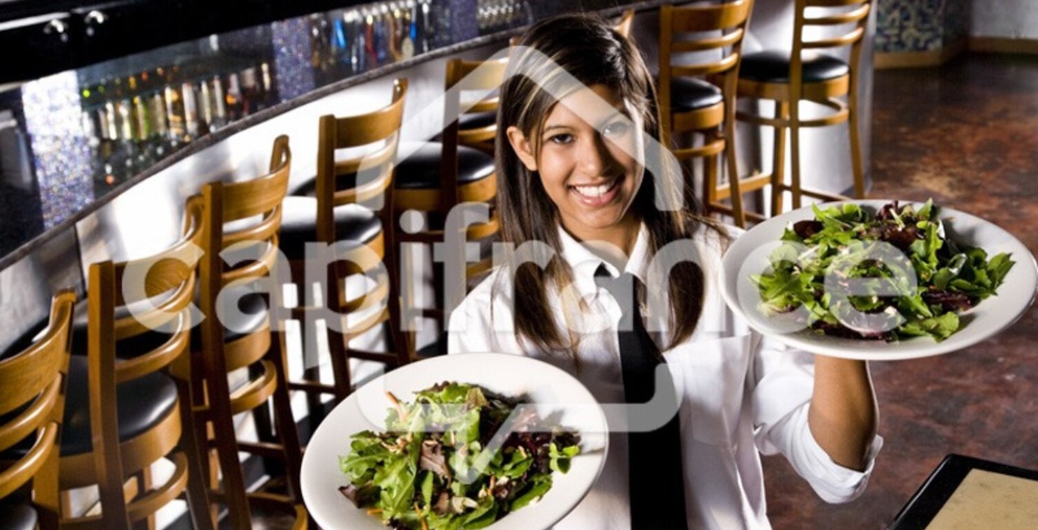 LILLE (59) - Restaurant avec Licence IV 110 couverts avec terrasse de 100 places assises - CA plus de 750 K€ HT — photo 1