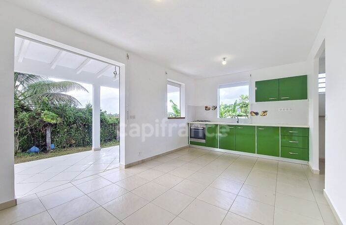 Maison T2 à louer - 1 chambre, location nue, jardin - Néron, LE MOULE (971) — photo 4