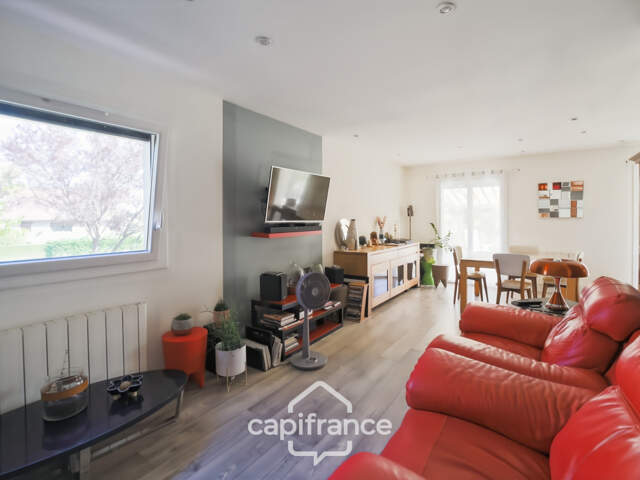 Maison de plain-pied, 3 chambres, au calme, jardin aménagé - proche de LOUHANS (71) — photo du bien
