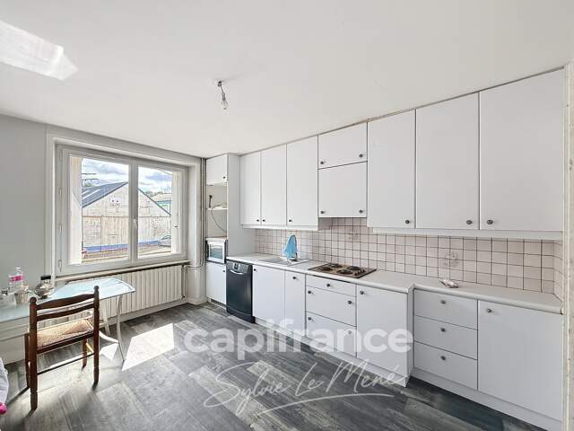 Maison à Immeuble de rapport avec logements 9 pièces + local commercial – fort potentiel- ROHAN (56) — photo du bien