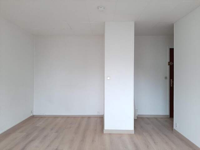 Appartement T1 vendu loué – Rouen — photo du bien