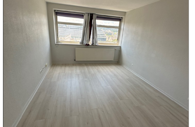 A VENDRE LYON 7 STUDIO 1 PIECE DE 21M2 PLACE DE L'ECOLE — photo du bien
