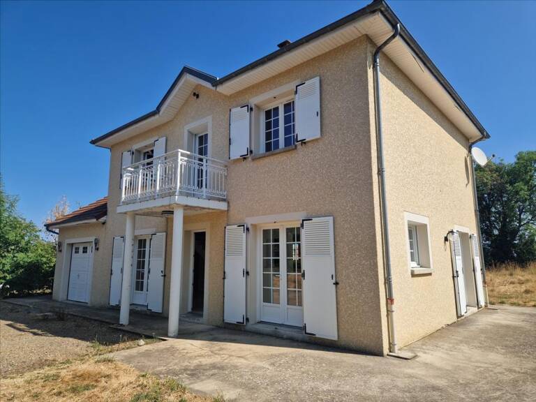 Grande maison familiale T5 avec garage et terrain — photo 1