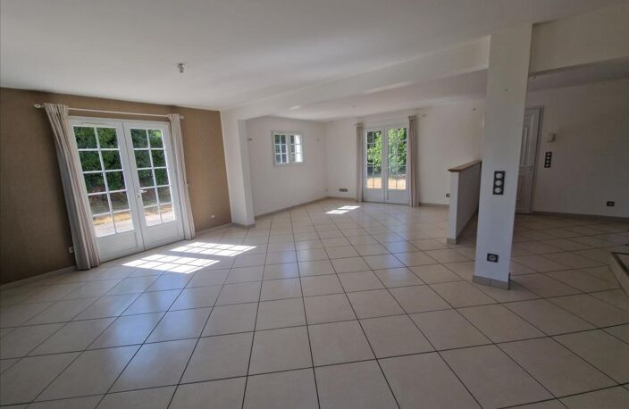 Grande maison familiale T5 avec garage et terrain — photo 2