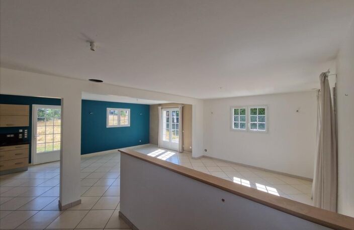 Grande maison familiale T5 avec garage et terrain — photo 5