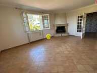 Maison sur sous sol + terrain  — photo 2
