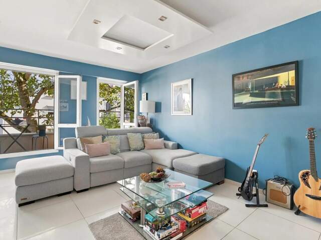 Appartement de 4 pièces de 83 m² à Suresnes — photo du bien