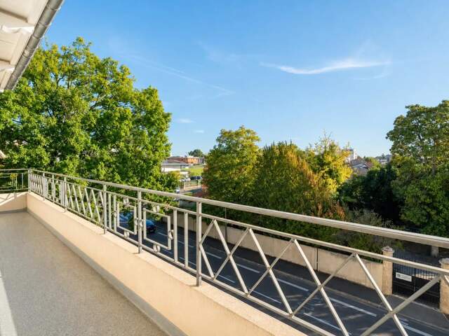 Appartement T4 de 92 m² situé à Bordeaux — photo du bien