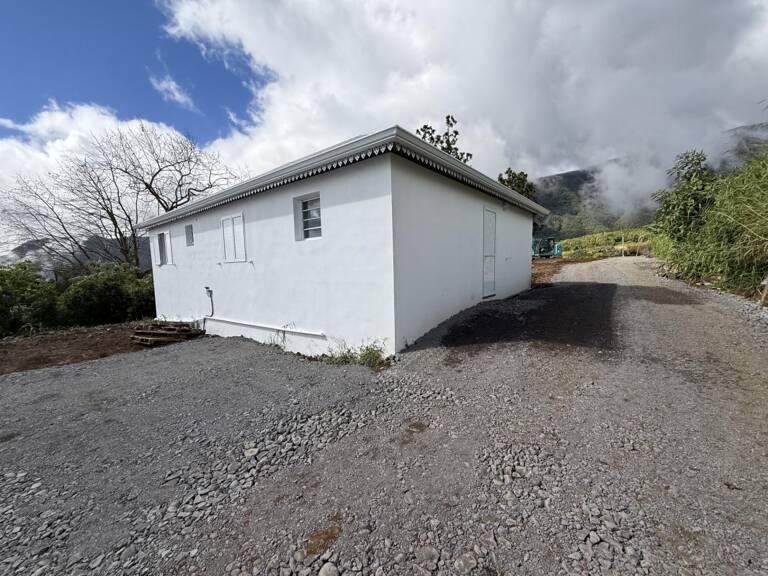 A louer maison F4 de 86 m2 sur la Plaine des palmistes — photo 1