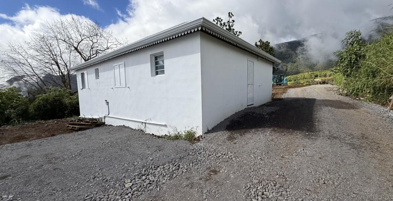 A louer maison F4 de 86 m2 sur la Plaine des palmistes — photo 1