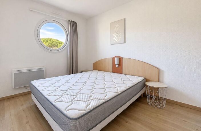 APPARTEMENT T2 + TERRASSE ET PARKING AUX MINIMES — photo 5
