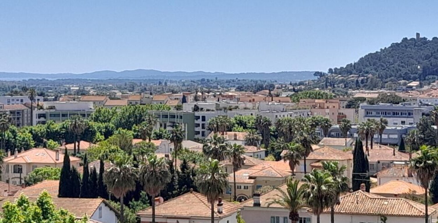T4 - CENTRE VILLE - VUE MER — photo 1