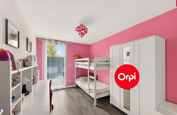 Appartement À Vendre Rez-de-jardin - Secteur Berliet à 3,5km de Lyon - 1km du parc de Parilly — photo 5
