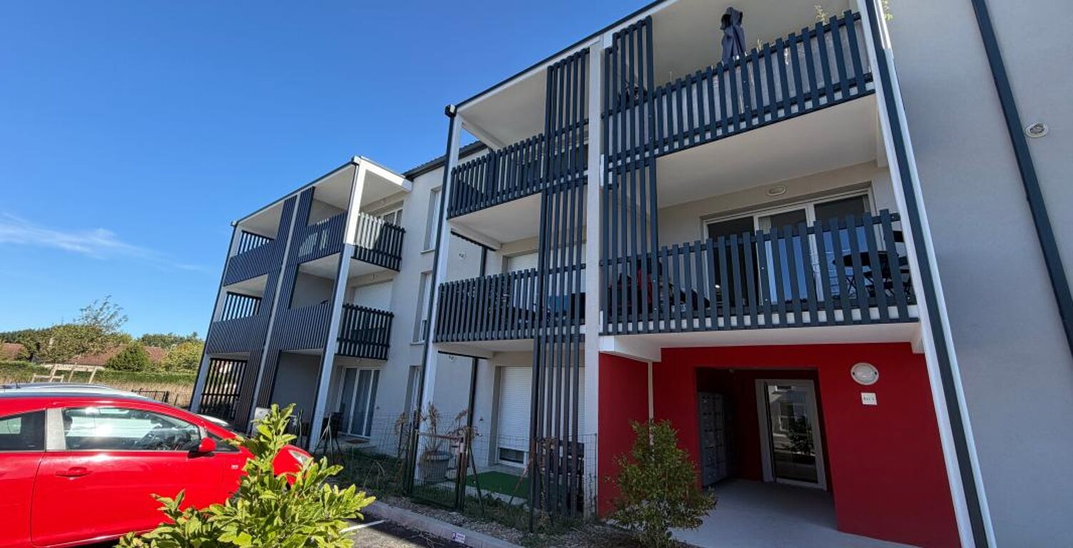 Studio neuf meublé avec terrasse couverte et parking privatif – Lons — photo 1