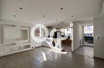 À LOUER – Appartement rénové 91,5 m² avec balcon, 3 chambres et stationnement – Centre-ville de Rive-de-Gier — photo du bien