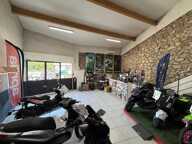 A vendre fond de commerce à Pont de Joux, surface de 140 m², atelier auto/moto — photo 2