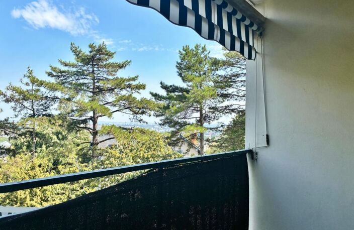 Appartement À Vendre — photo 2