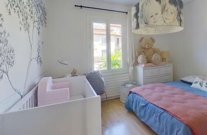 EXCLUSIVITE MAGNIFIQUE MAISON 5 CHAMBRES AVEC PISCINE AU DU GOLF DE LA TOUR DE SALVAGNY — photo 5