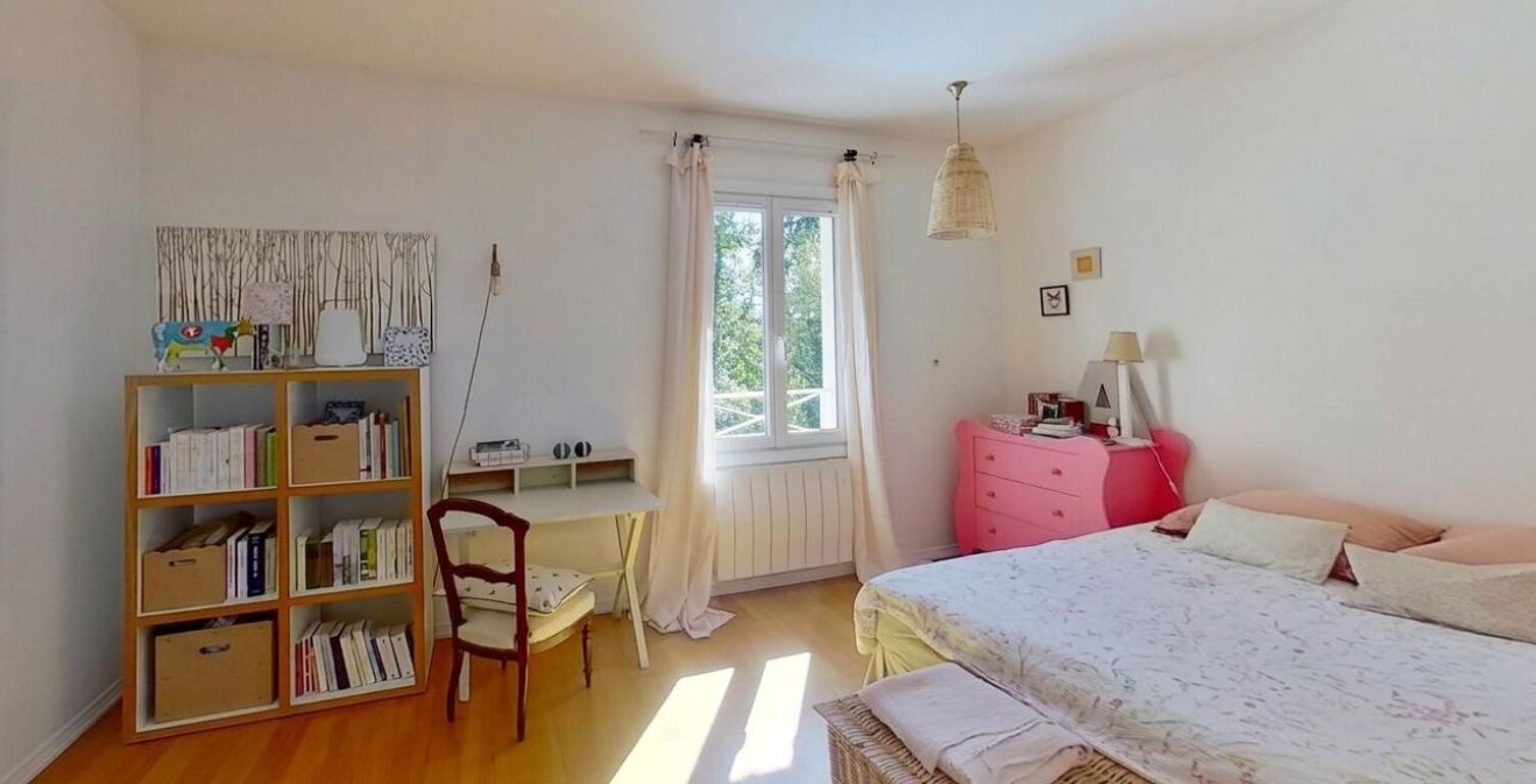 EXCLUSIVITE MAGNIFIQUE MAISON 5 CHAMBRES AVEC PISCINE AU DU GOLF DE LA TOUR DE SALVAGNY — photo 1