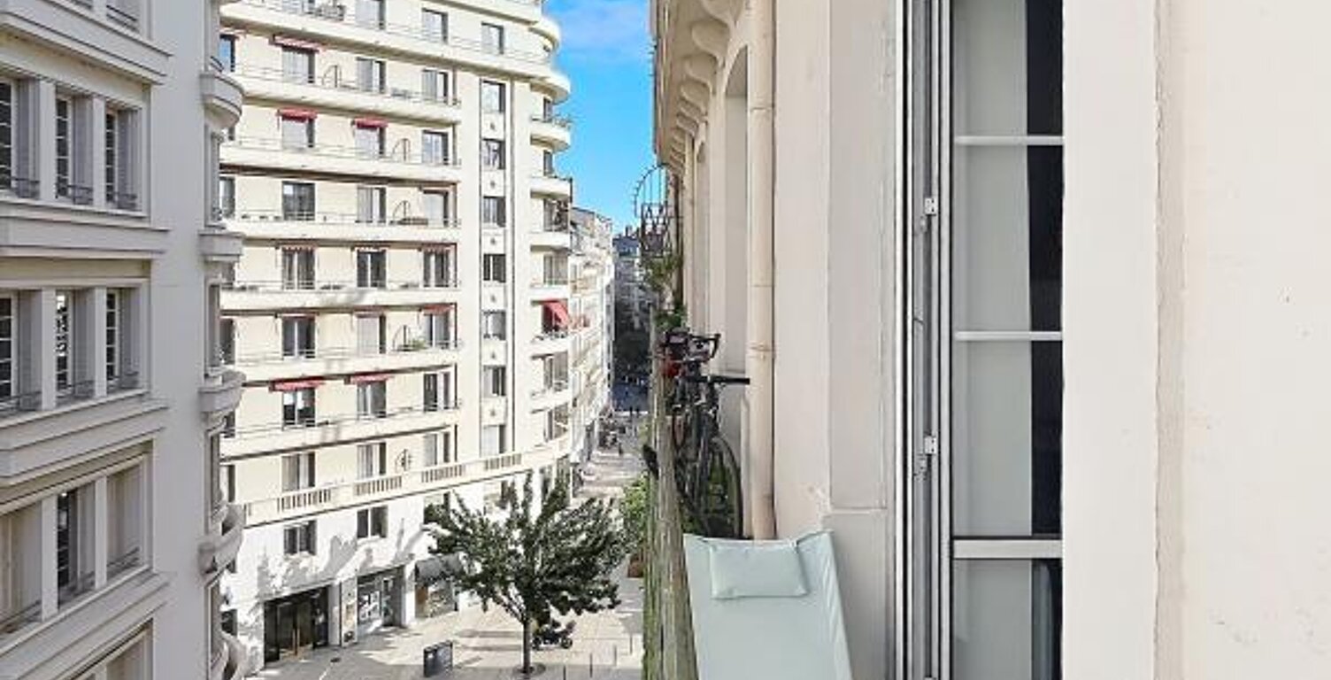 Rue Émile Zola, entre la place des Jacobins et la place Bellecour, au cœur de la Presqu'île — photo 1